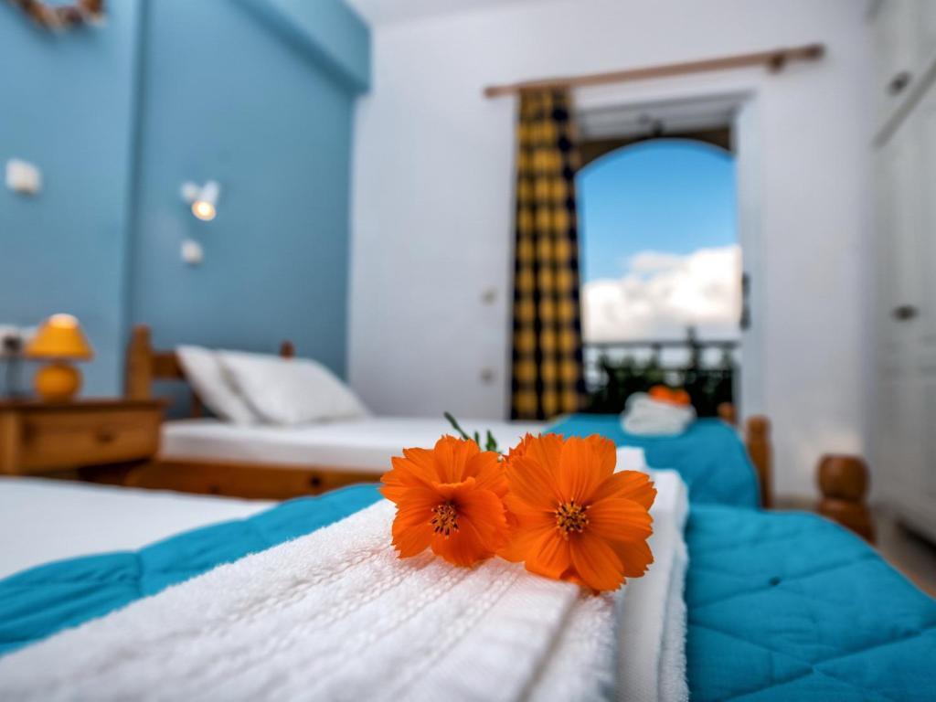 Calypso Studios Amoudi Habitación foto