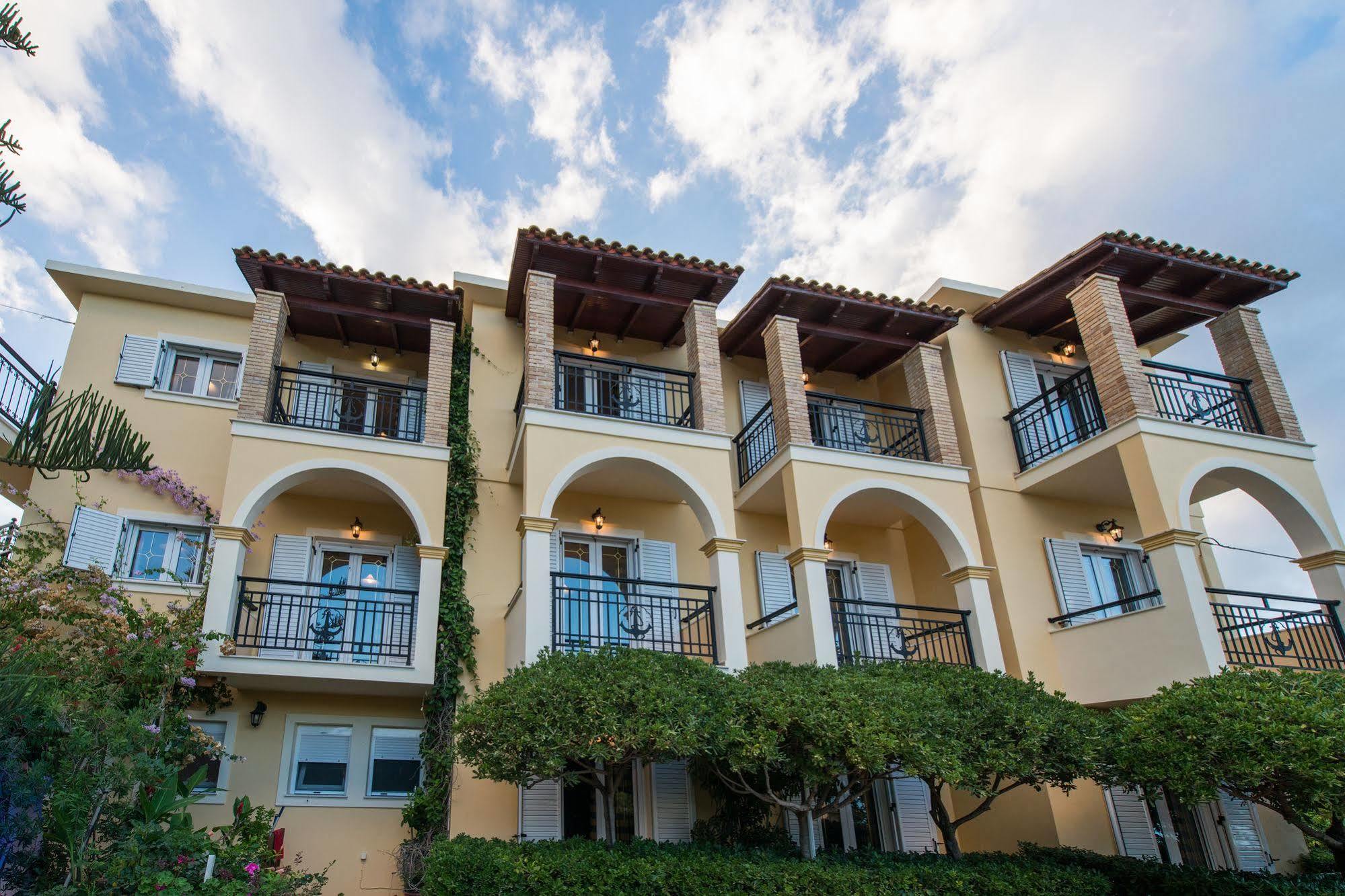 Calypso Studios Amoudi Exterior foto