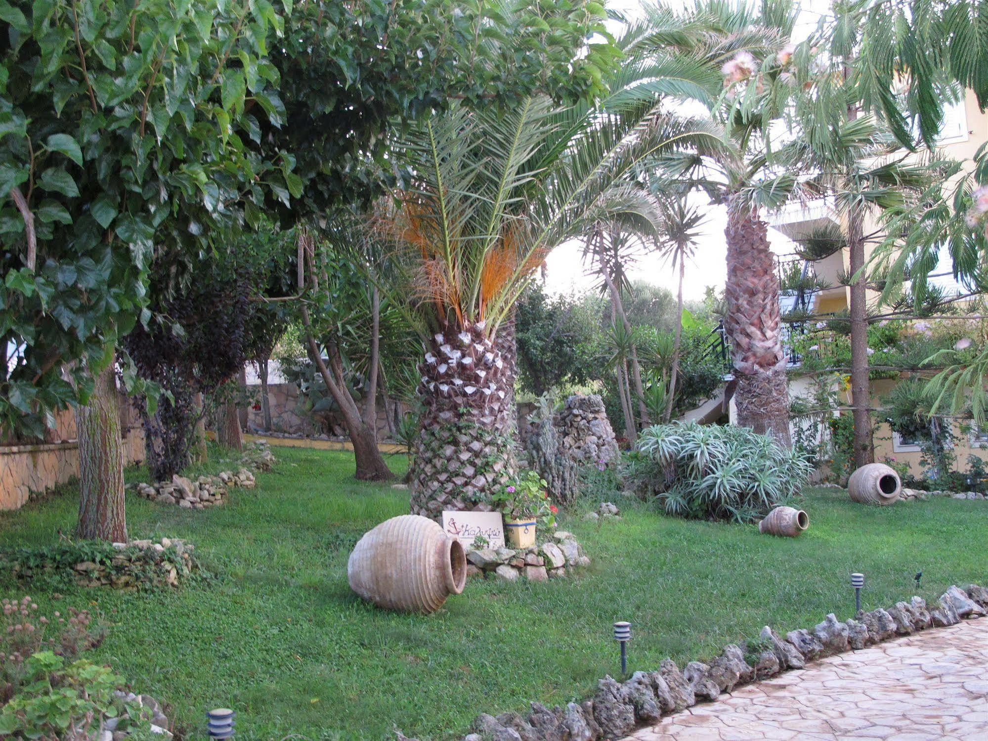 Calypso Studios Amoudi Exterior foto