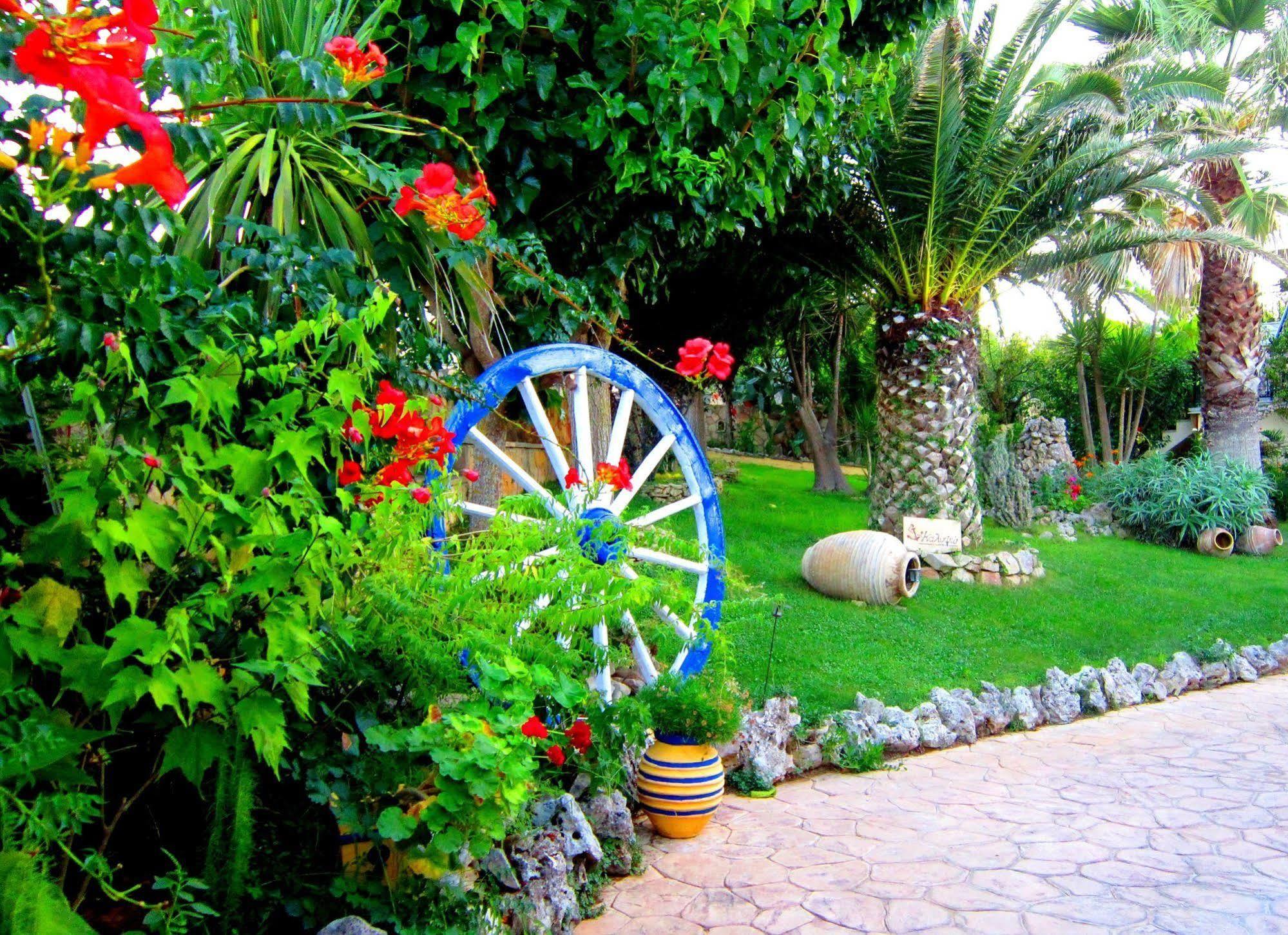 Calypso Studios Amoudi Exterior foto