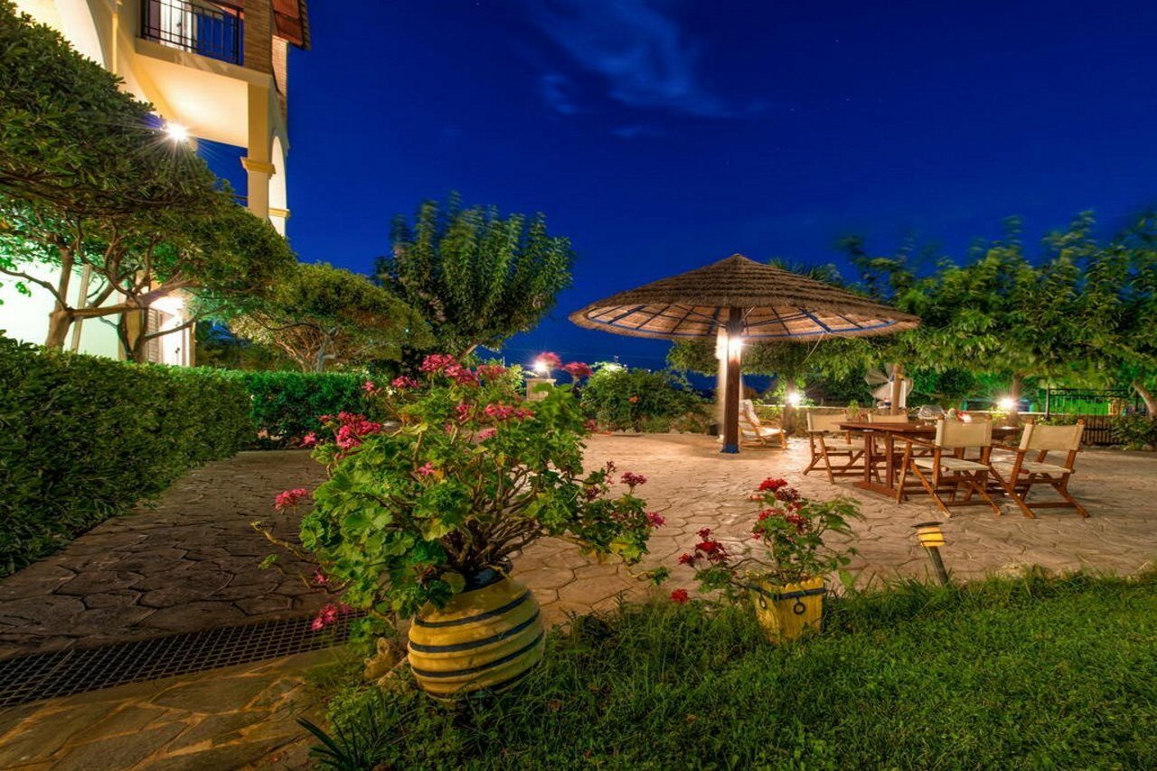 Calypso Studios Amoudi Exterior foto